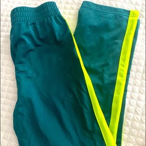 Boys EVERLAST sweat pants. Size 10-12 M